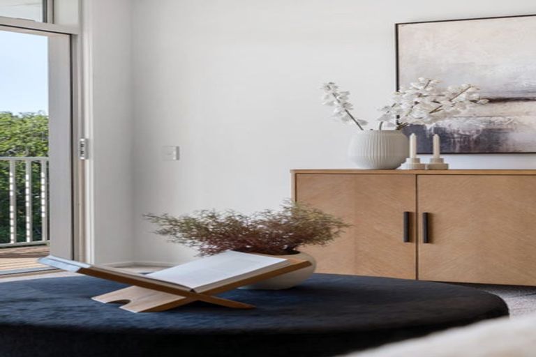 Photo of property in 129 Hibiscus Drive, Orewa, 0931