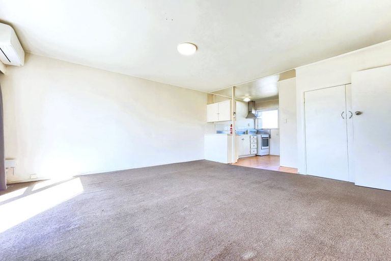 Photo of property in 28 Landscape Road, Papatoetoe, Auckland, 2025
