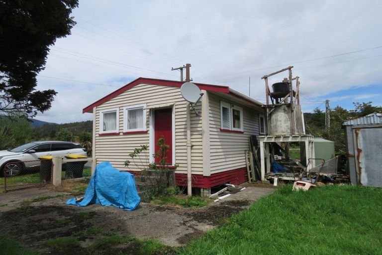 Photo of property in 14 Broome Street, Seddonville, Westport, 7891