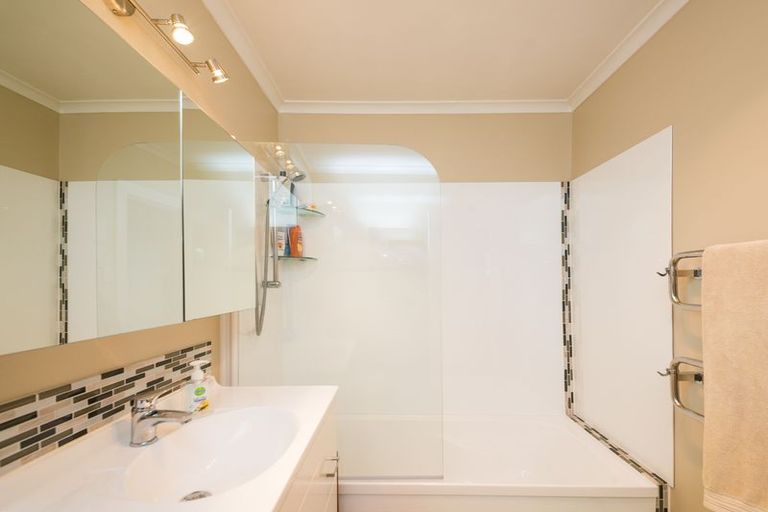 Photo of property in 3 Wakefield Street, Awapuni, Palmerston North, 4412