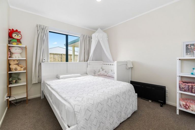 Photo of property in 70 Bartholomew Drive, Nawton, Hamilton, 3200