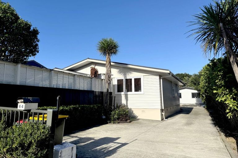 Photo of property in 64 Patons Road, Howick, Auckland, 2014