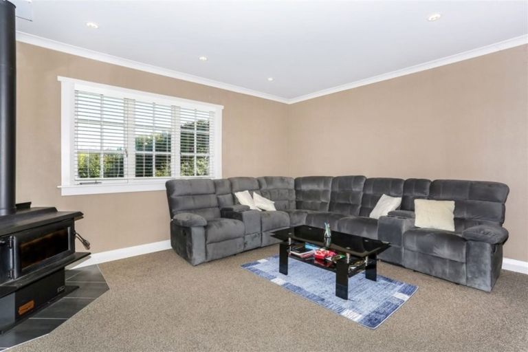 Photo of property in 242 Hull Road, Waiuku, 2682