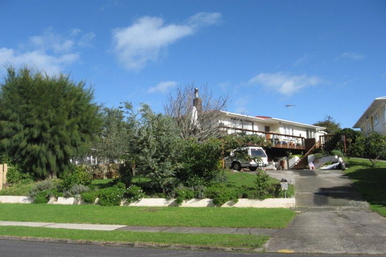 Photo of property in 63 Ennis Avenue, Pakuranga Heights, Auckland, 2010