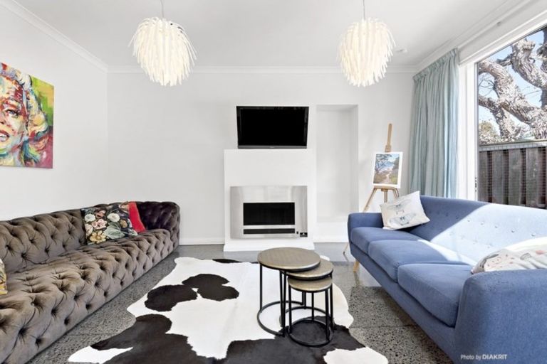 Photo of property in 55 Palm Avenue, Lyall Bay, Wellington, 6022