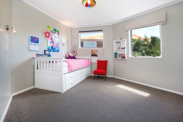 Photo of property in 8 Kotipu Place, Pukerua Bay, 5026