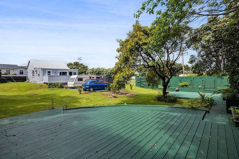 Photo of property in 10 Lincoln Street, Patea, 4520
