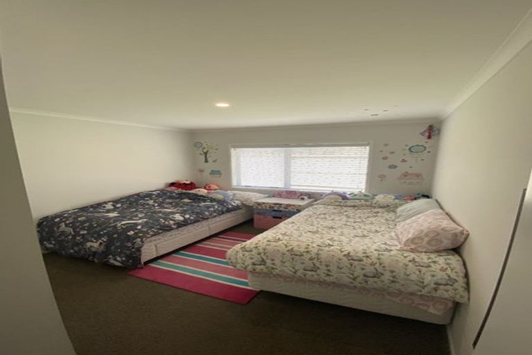 Photo of property in 126 Puhirake Crescent, Pyes Pa, Tauranga, 3112