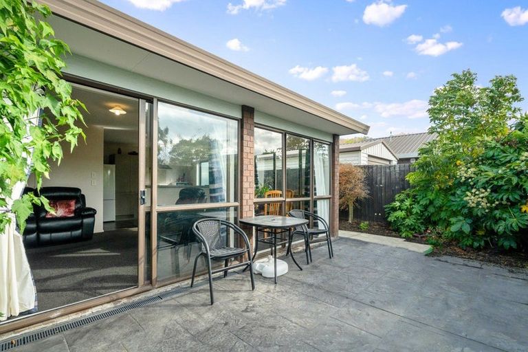 Photo of property in 1/137 Gilberthorpes Road, Hei Hei, Christchurch, 8042