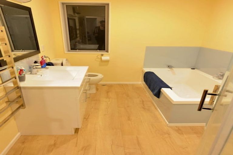 Photo of property in 37b Parkvale Road, Karori, Wellington, 6012