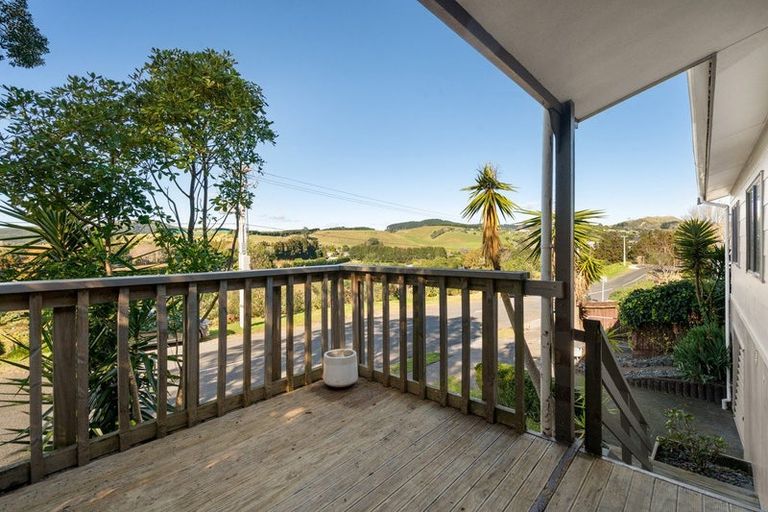 Photo of property in 1/32 Ranginui Road, Welcome Bay, Tauranga, 3112