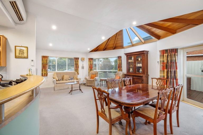 Photo of property in 8 Reading Street, Upper Riccarton, Christchurch, 8041