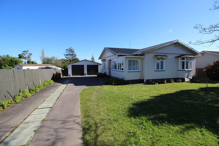 Photo of property in 23 Hunia Street, Marton, 4710