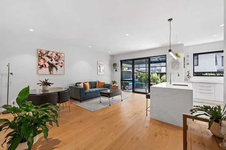 Photo of property in 3 Sierra Pine Road, Hobsonville, Auckland, 0616