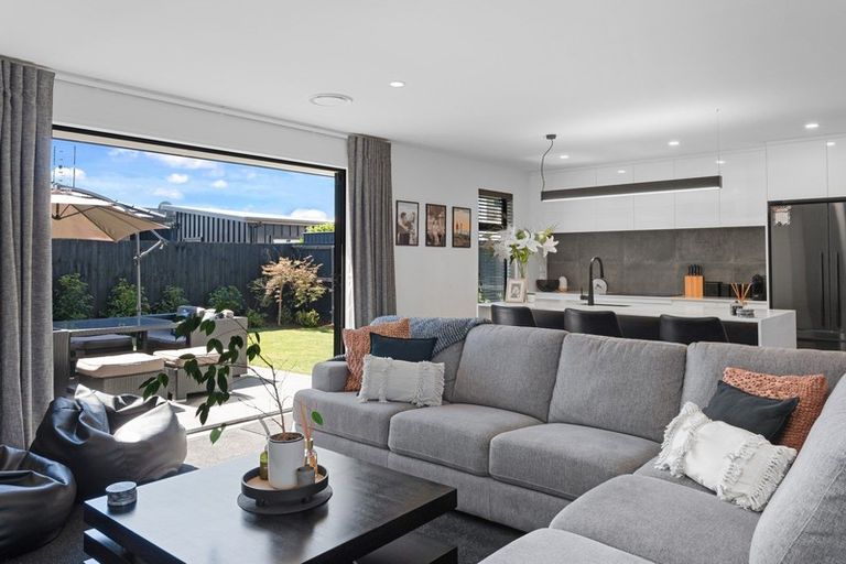 Photo of property in 19 Henrietta Street, Marshland, Christchurch, 8083