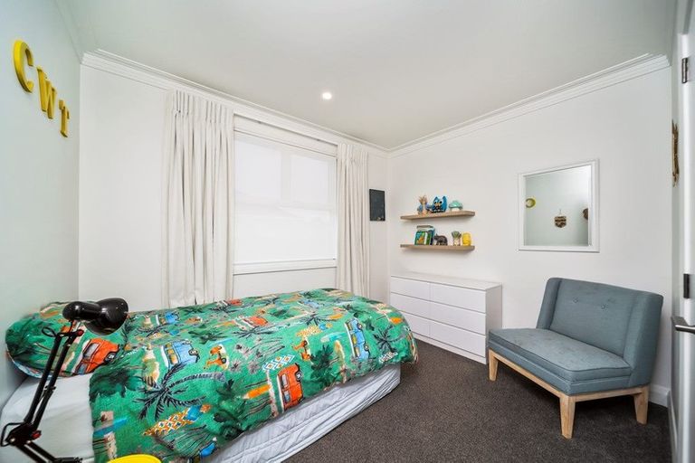 Photo of property in 6 Cracroft Street, Welbourn, New Plymouth, 4310