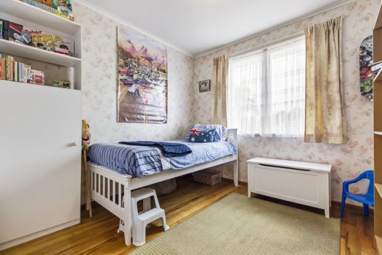 Photo of property in 118 Don Buck Road, Massey, Auckland, 0614