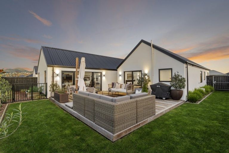 Photo of property in 12 Dalness Crescent, Halswell, Christchurch, 8025