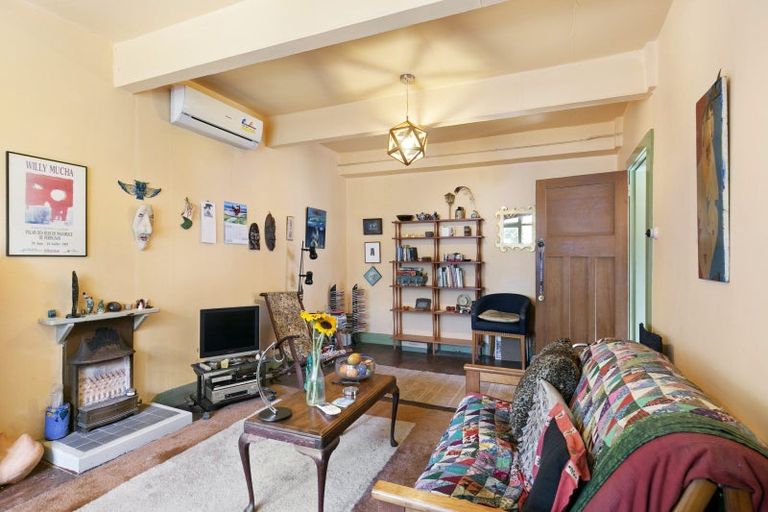 Photo of property in 3/16 Balfour Street, Mornington, Wellington, 6021