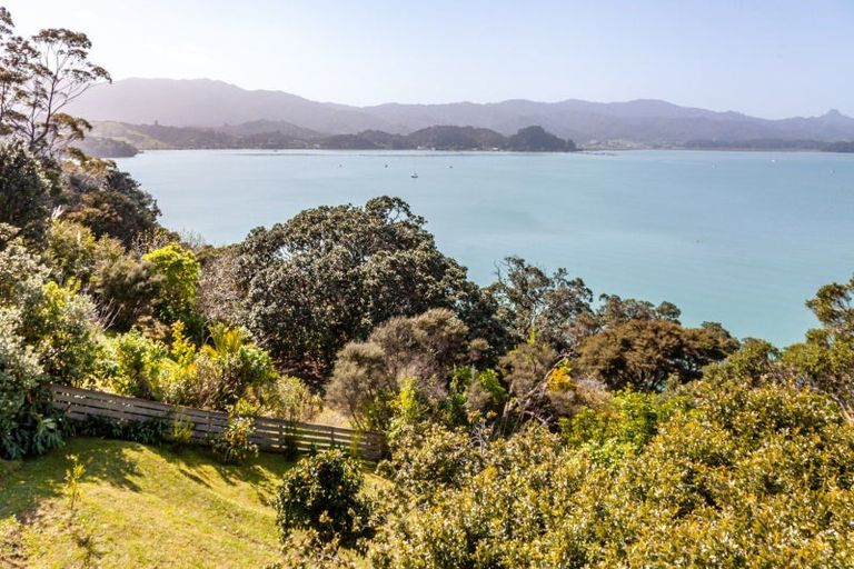 Photo of property in 1999 Wyuna Bay Road, Wyuna Bay, Coromandel, 3581