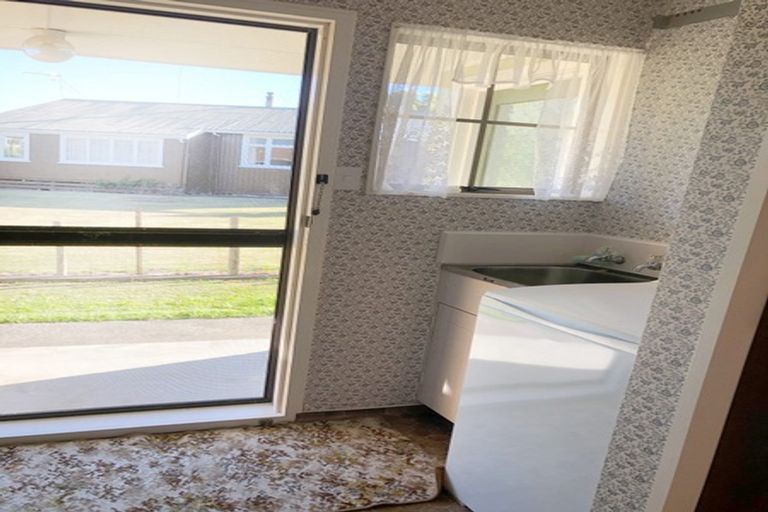 Photo of property in 8 Dunallen Avenue, Marton, 4710