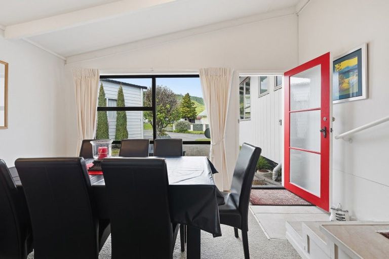 Photo of property in 22 Angela Place, Kinloch, Taupo, 3377