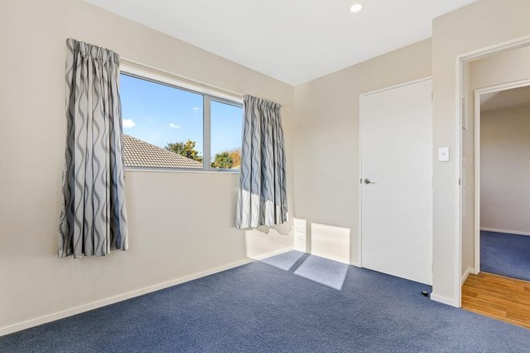 Photo of property in 1/2 Wildwood Avenue, Wainoni, Christchurch, 8061