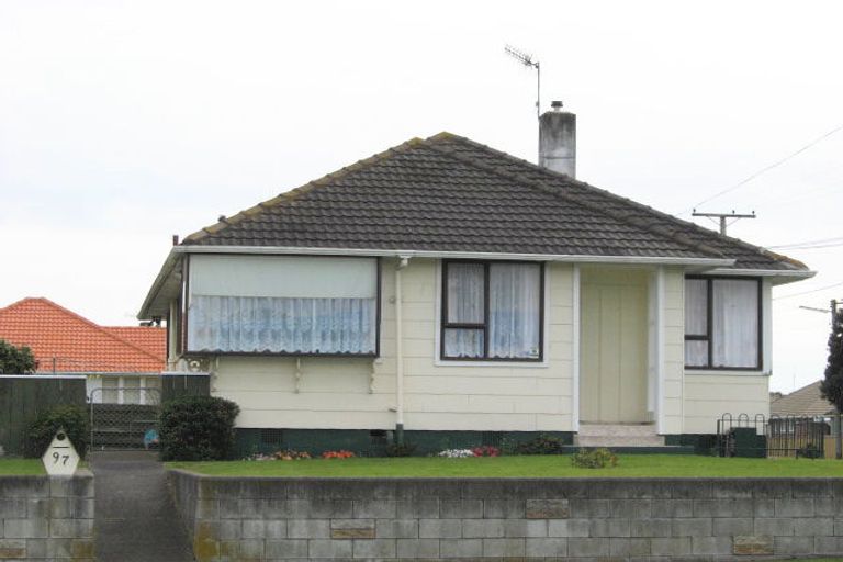 Photo of property in 97 Harper Street, Gonville, Whanganui, 4501