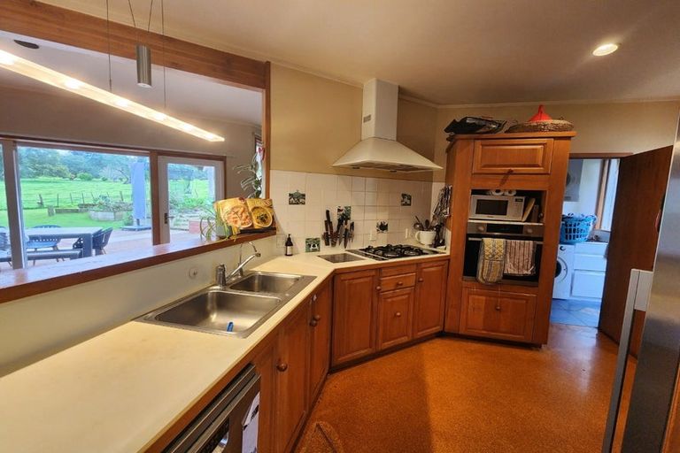 Photo of property in 76 Campbell Road, One Tree Hill, Auckland, 1061