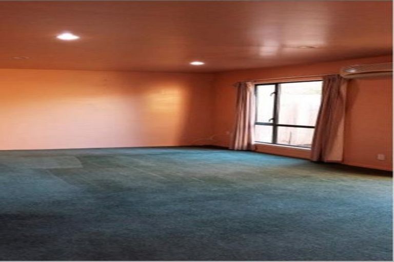 Photo of property in 35a Olliviers Road, Phillipstown, Christchurch, 8011