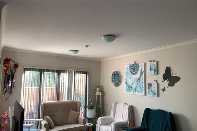 Photo of property in 11 Greenbough Lane, Greenhithe, Auckland, 0632