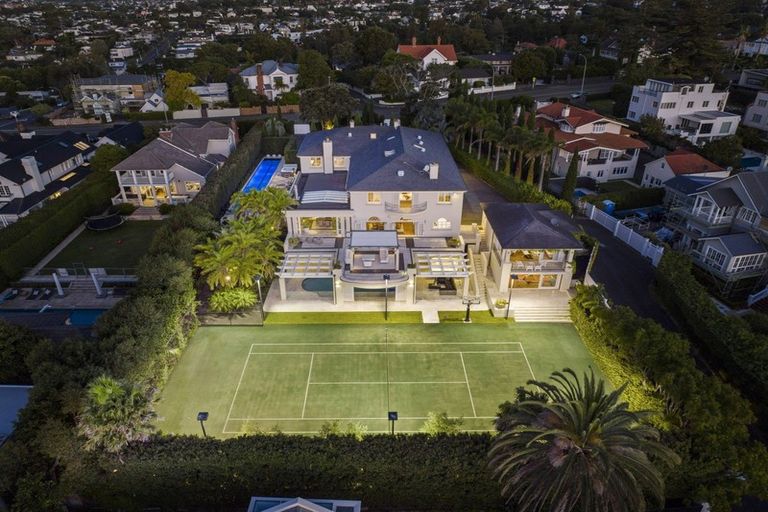 Photo of property in 120 Victoria Avenue, Remuera, Auckland, 1050