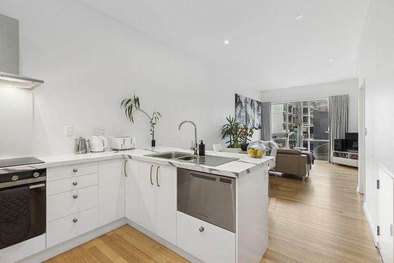 Photo of property in De Vere Apartments, 1/23 Tennyson Street, Te Aro, Wellington, 6011