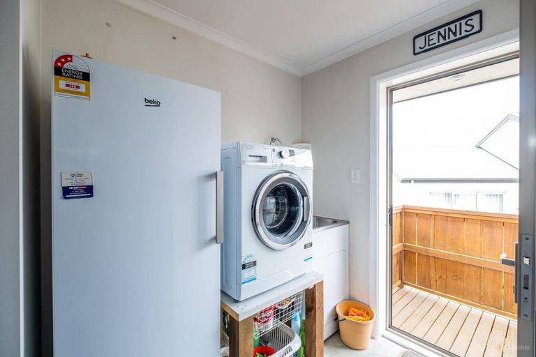 Photo of property in 21 Hewlings Street, Geraldine, 7930