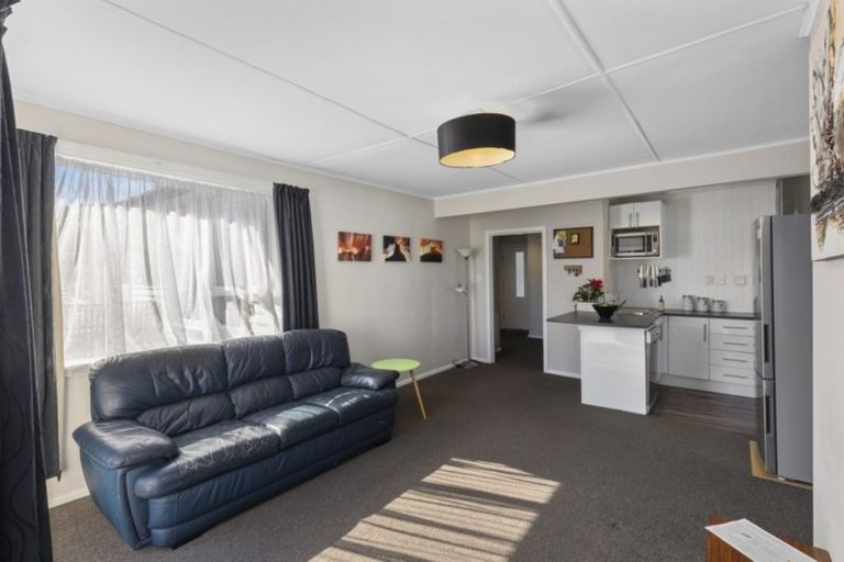 Photo of property in 4 Mayo Grove, Naenae, Lower Hutt, 5011