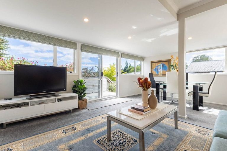 Photo of property in 40 Seddon Street, Waikanae, 5036