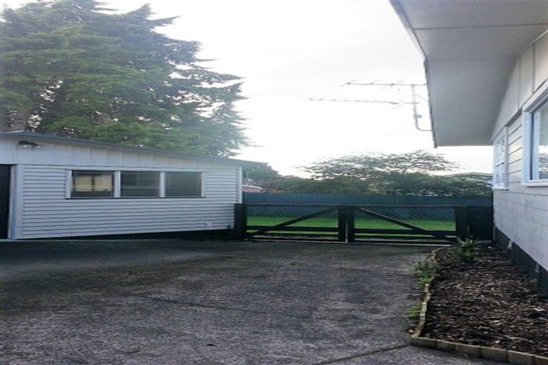 Photo of property in 27 Astor Place, Manurewa, Auckland, 2102