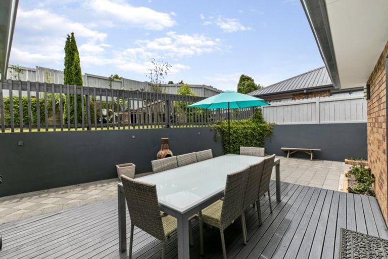 Photo of property in 16 Rosella Drive, Welcome Bay, Tauranga, 3112