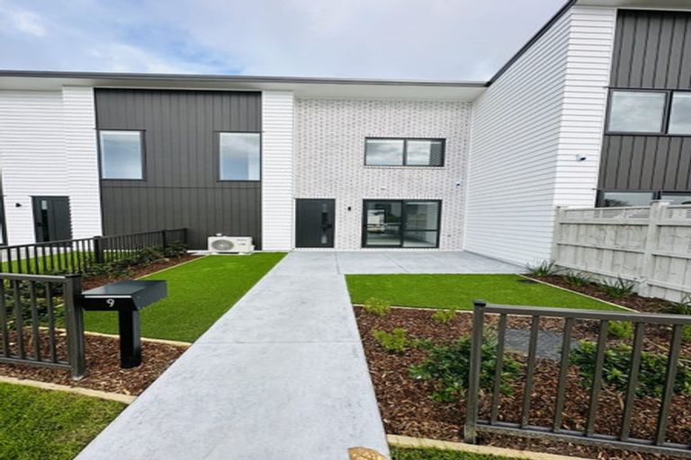 Photo of property in 9 Adlam Lane, Takanini, 2112