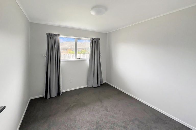 Photo of property in 65a Winchester Street, Levin, 5510