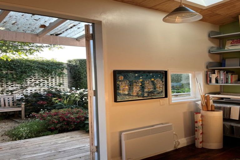 Photo of property in 118 Elizabeth Street, Mount Victoria, Wellington, 6011