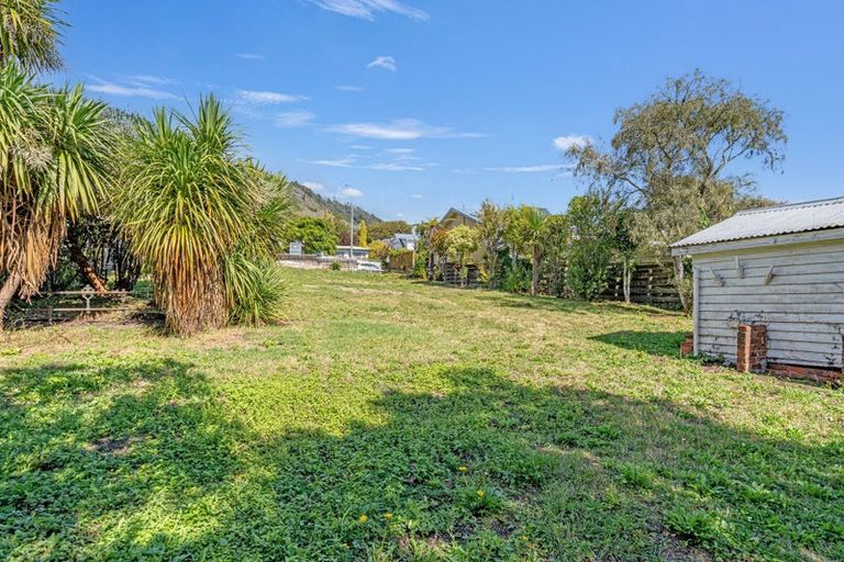 Photo of property in 19 Van Diemen Street, Nelson South, Nelson, 7010