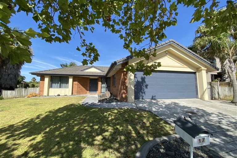 Photo of property in 17 Kellaway Drive, East Tamaki, Auckland, 2013