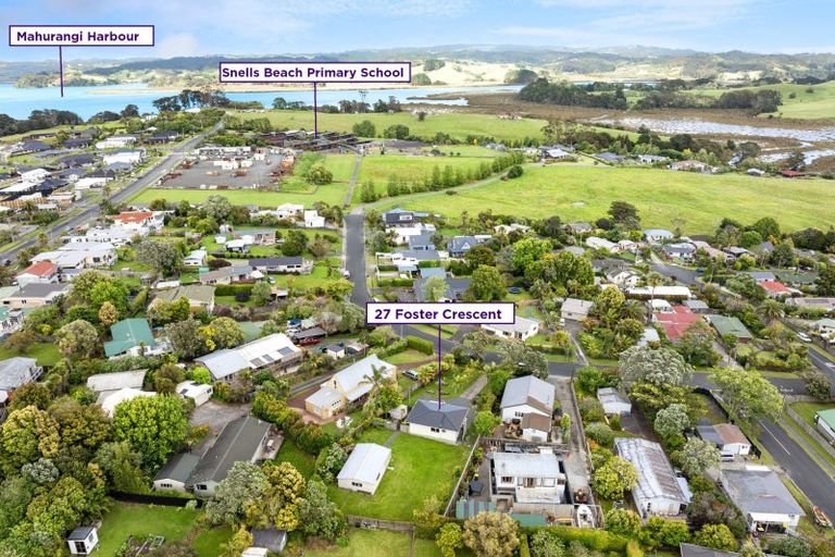 Photo of property in 27 Foster Crescent, Snells Beach, 0920