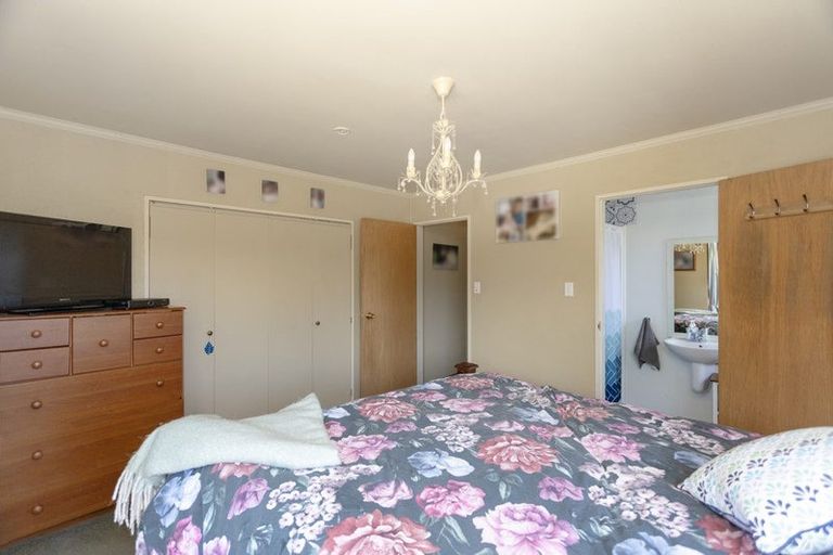 Photo of property in 61 Derwent Street, Oamaru North, Oamaru, 9400