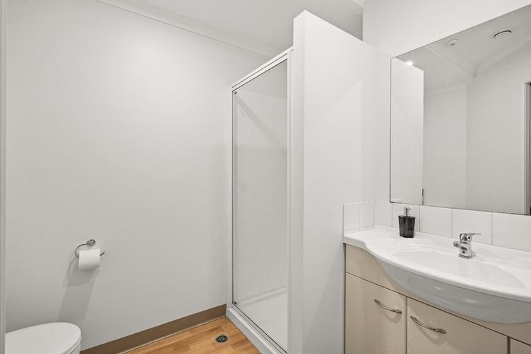 Photo of property in Paramount Apartments, 2/281 Maunganui Road, Mount Maunganui, 3116