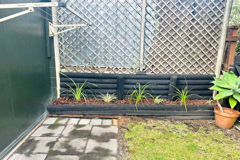 Photo of property in Cedar Court, 3/1 Ash Grove Circle, Haruru, 0204