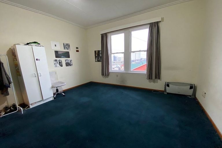 Photo of property in 4 Levy Street, Mount Victoria, Wellington, 6011