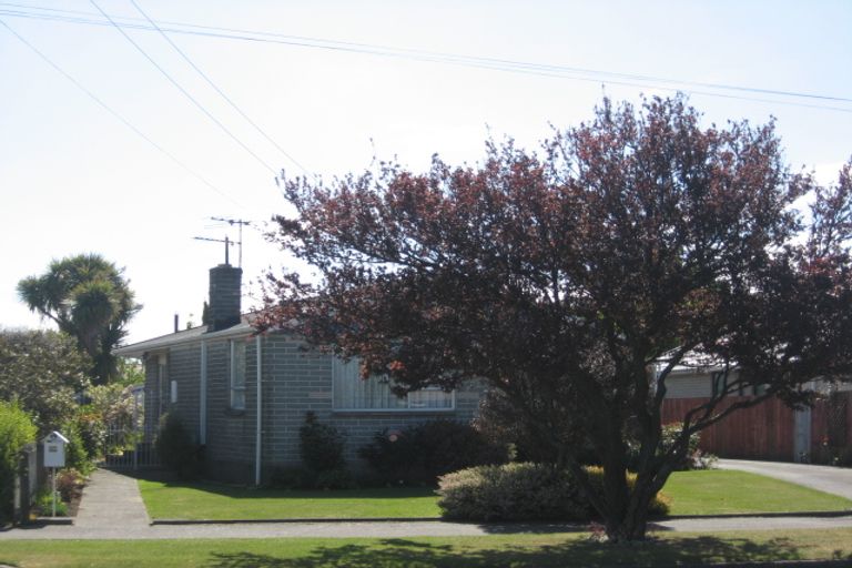 Photo of property in 27 Cotswold Avenue, Bishopdale, Christchurch, 8053