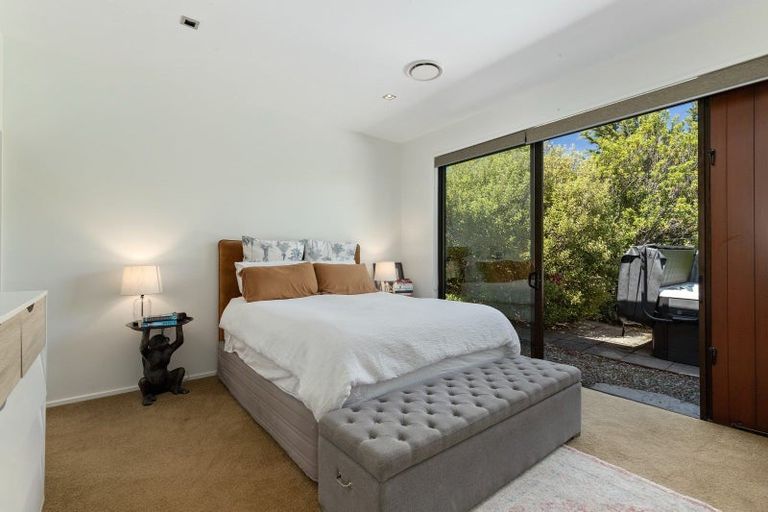 Photo of property in 34 Rannoch Drive, Jacks Point, Queenstown, 9371